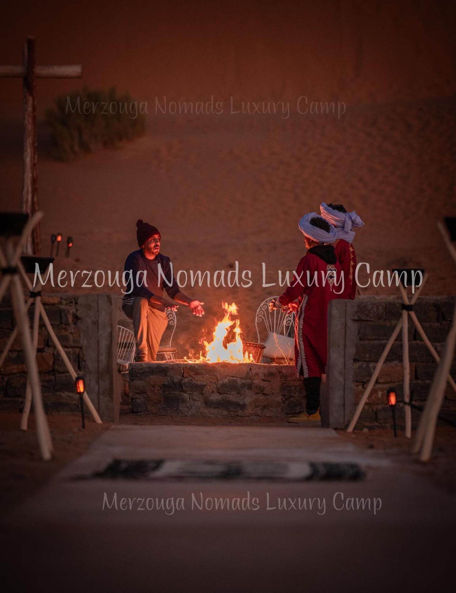 Merzouga Nomads Luxury Camp Екстериор снимка