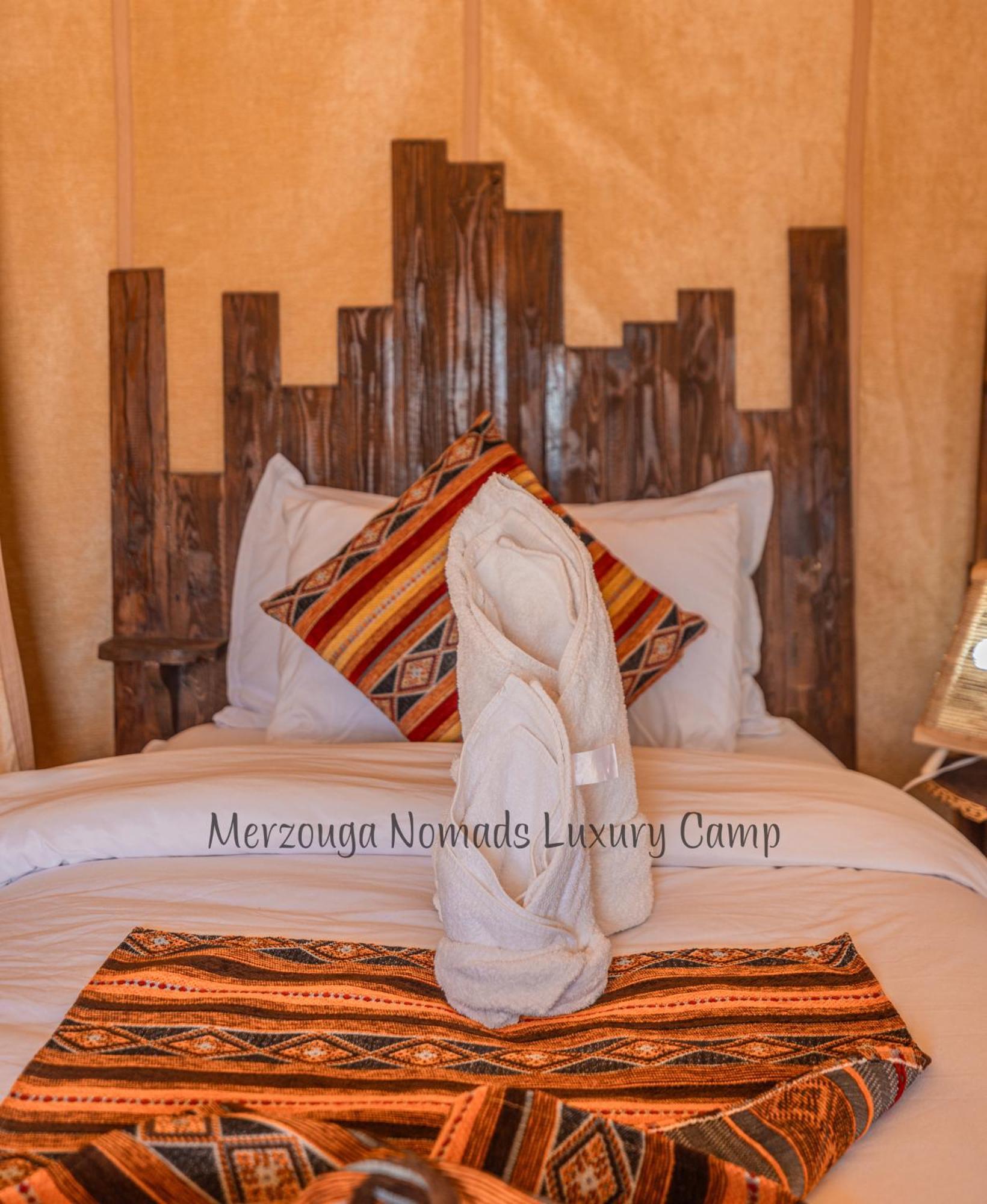 Merzouga Nomads Luxury Camp Екстериор снимка