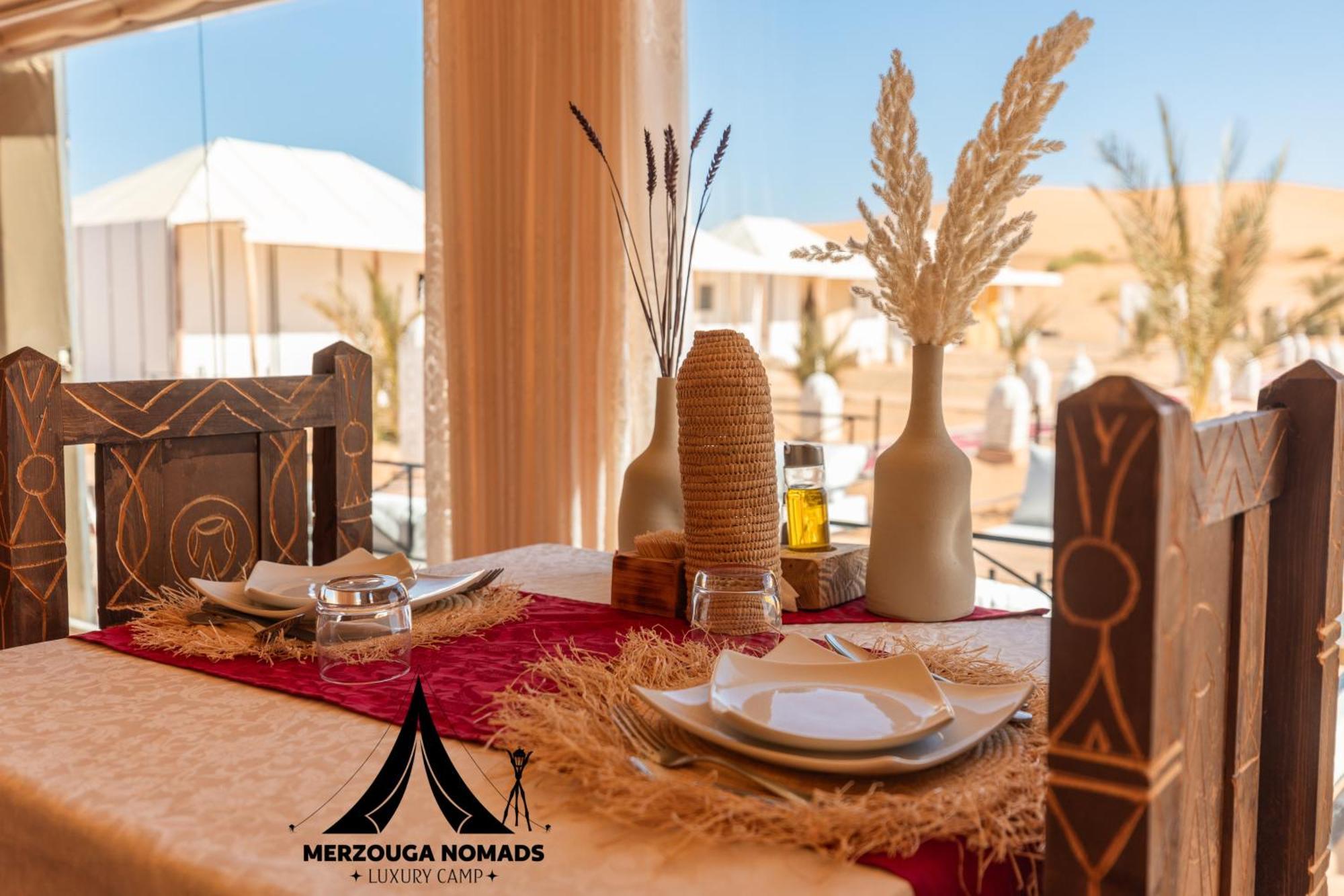 Merzouga Nomads Luxury Camp Екстериор снимка