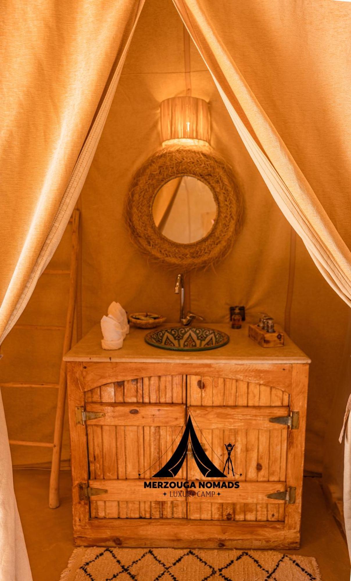 Merzouga Nomads Luxury Camp Екстериор снимка