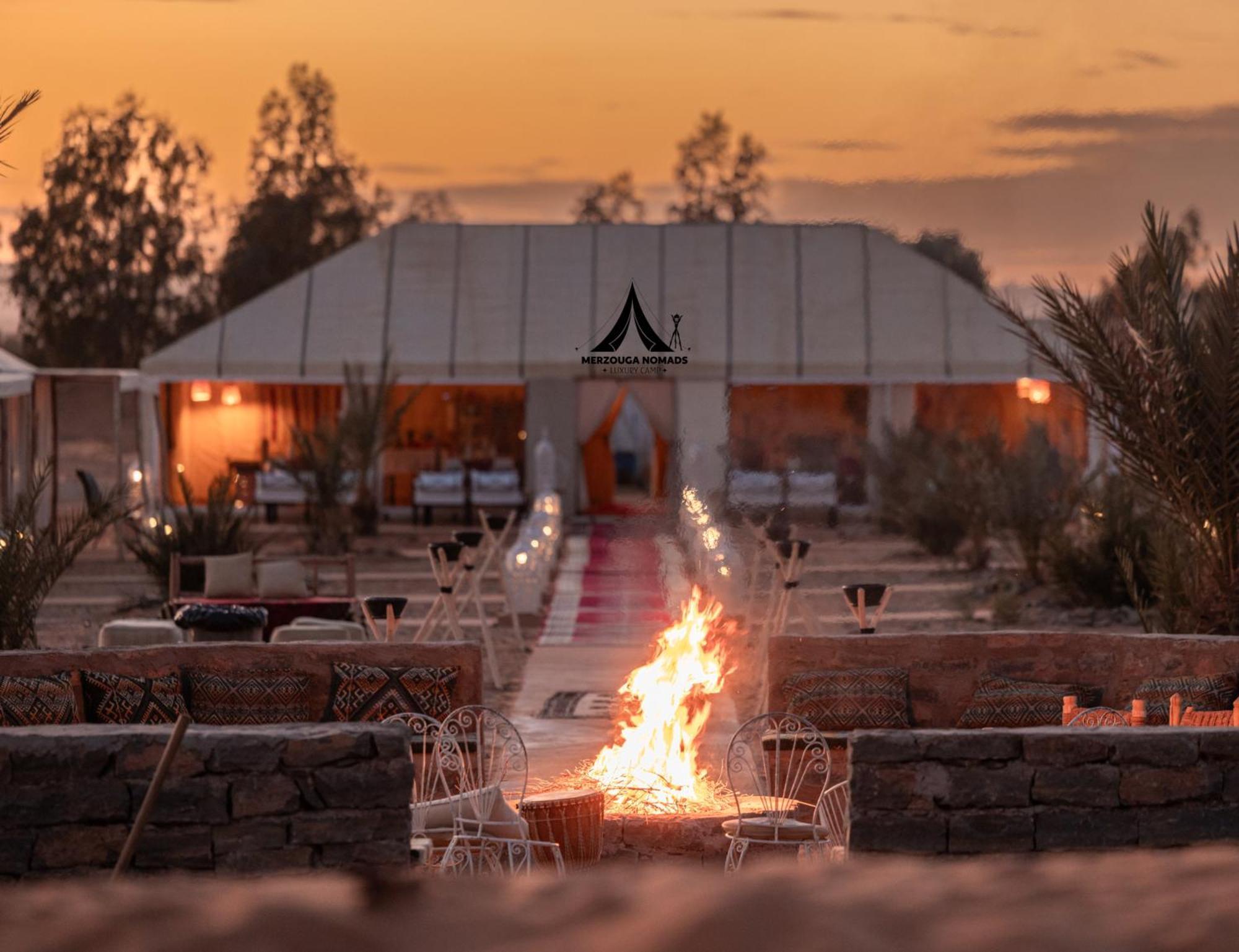 Merzouga Nomads Luxury Camp Екстериор снимка